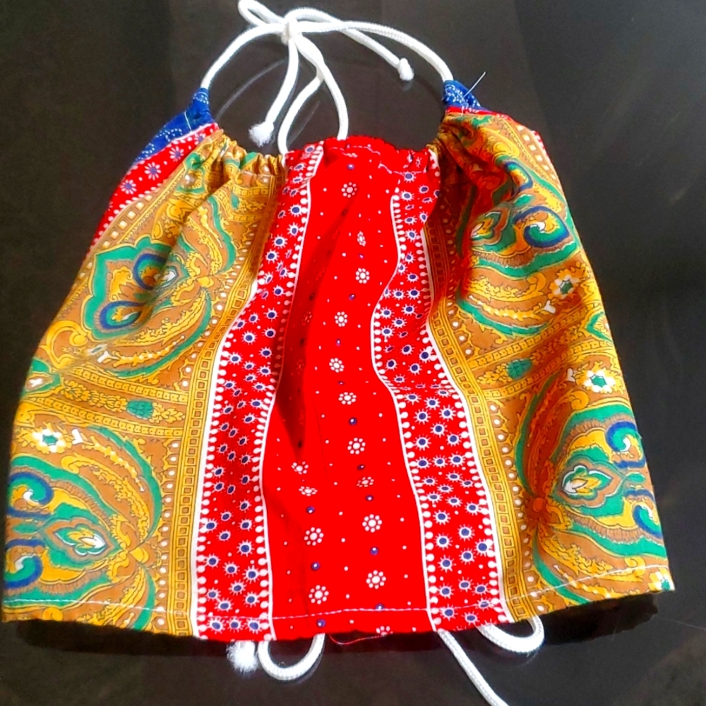 Summer halter top Small w/tie neck tie chest bandana print 34/36 in.